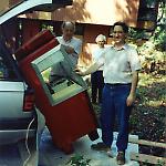 My father and I tip the AMI G-80 jukebox into my Volkswagen Passat.